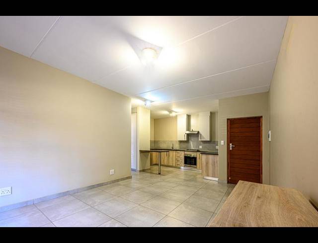 1 BEDROOM PROPERTY TO RENT IN DIE BULT